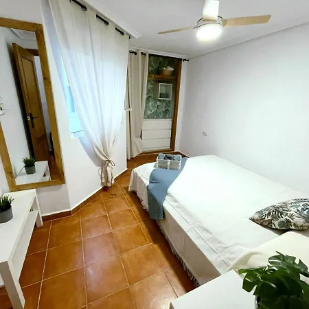 Apartment Centrico, Acogedor Y Playa A 5 Min Andando